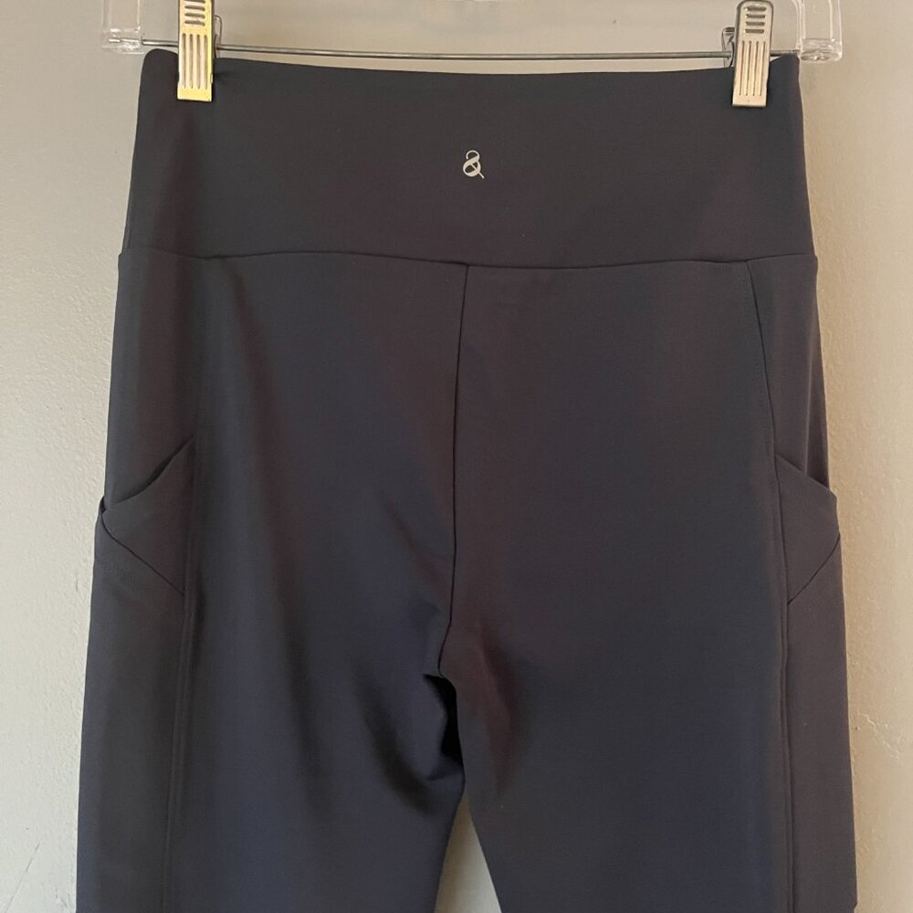 Lou & Grey Flare Leggings Gray Size S - Picture 7 of 7